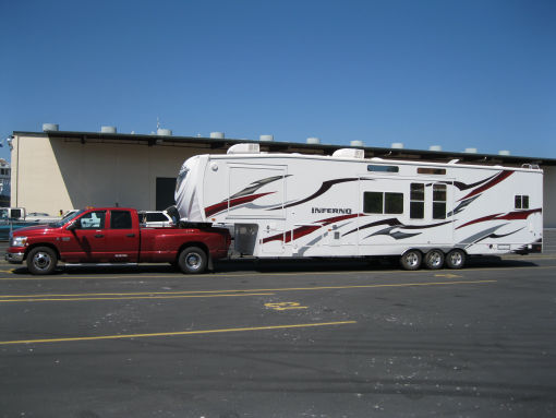 RV trailer towing service